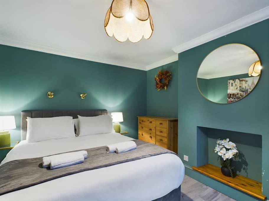 Cavendish Apartment *