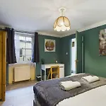 Cavendish Suite